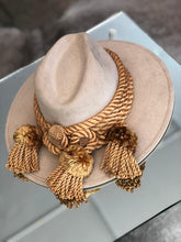 Cargar imagen en el visor de la galería, SOMBRERO COQUI COQUI