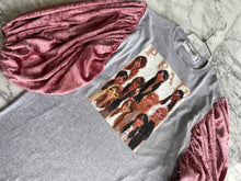 Cargar imagen en el visor de la galería, Velvet dolls T-shirt
