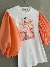 Cargar imagen en el visor de la galería, Couture T-shirt
