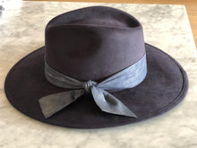 Cargar imagen en el visor de la galería, SOMBRERO VABÁD
