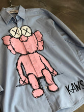 Cargar imagen en el visor de la galería, CAMISA KAWS
