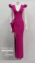 Cargar imagen en el visor de la galería, VESTIDO ROSA MAGENTA BANDAGE RENTA
