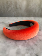 Cargar imagen en el visor de la galería, DIADEMA TERCIOPELO
