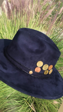 Cargar imagen en el visor de la galería, Sombrero EUMLA •عملة
