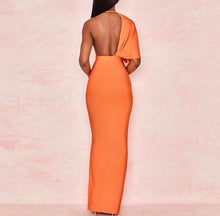 Cargar imagen en el visor de la galería, VESTIDO NARANJA BANDAGE RENTA
