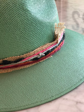 Cargar imagen en el visor de la galería, Sombrero HAÍM
