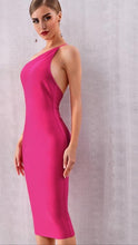 Cargar imagen en el visor de la galería, VESTIDO BANDAGE MAGENTA MIDI RENTA
