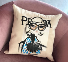Cargar imagen en el visor de la galería, Cojin PRADA
